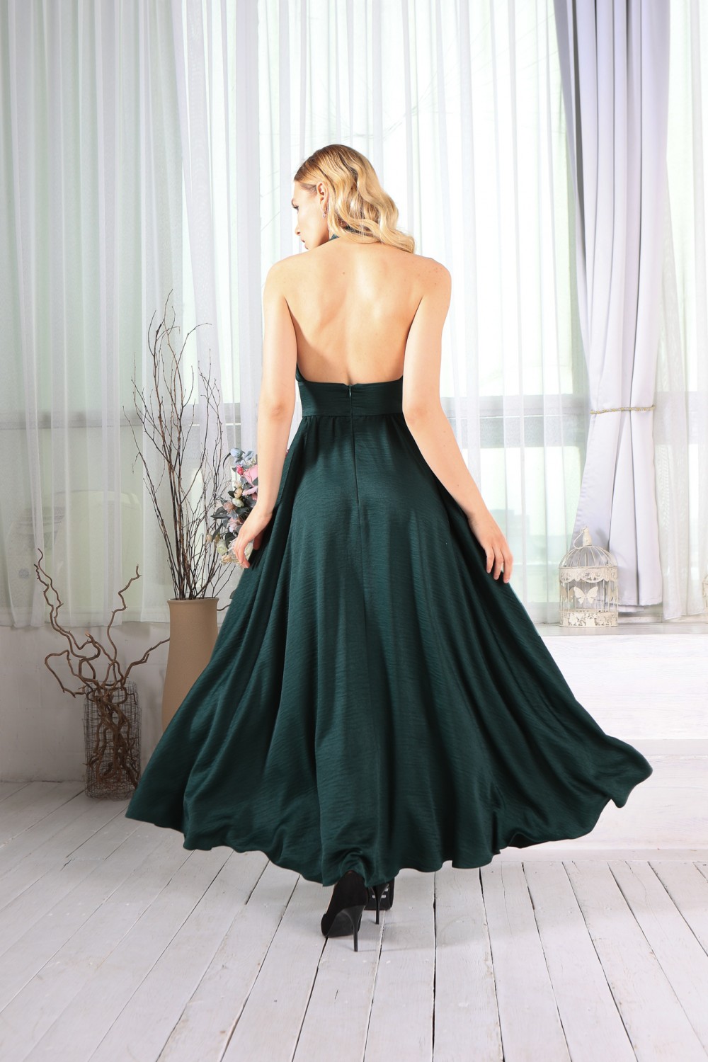 Вечернее платье с открытой спиной в стиле Мэрилин Монро  - фото